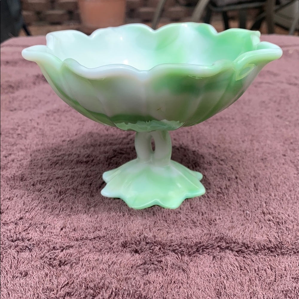 Beautiful Westmoreland “slag”colored green tulip Swirled Glass Pedestal Bowl